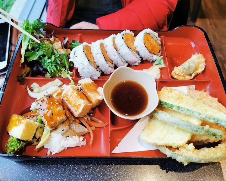 Manna Sushi & Grill